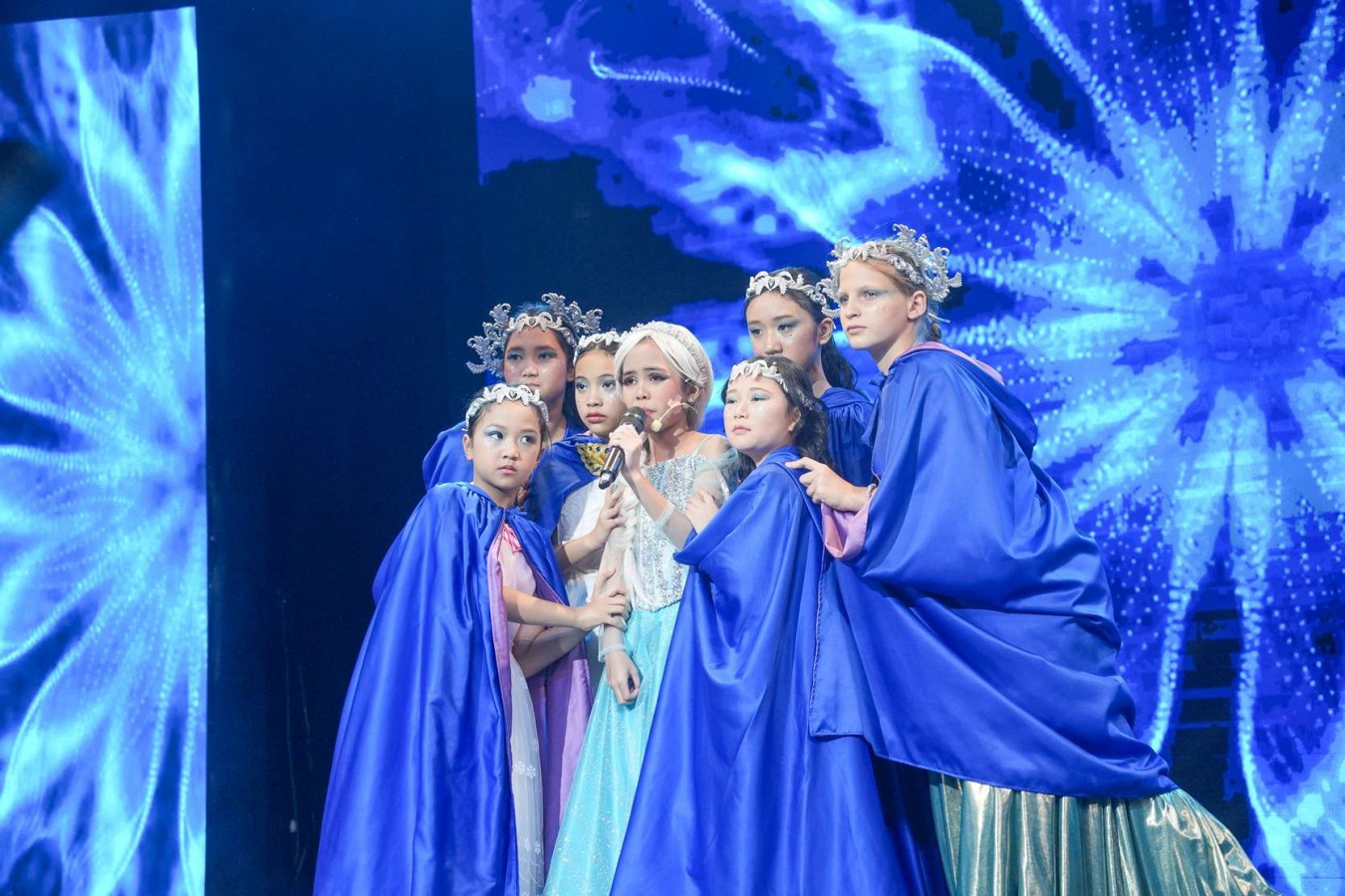 Physical Theatre Techniques and How to Use Physicality in Acting